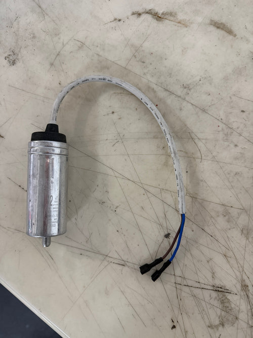 CBB65 12uF commercial refrigerator run capacitor 250VAC with mounting stud and lead wires